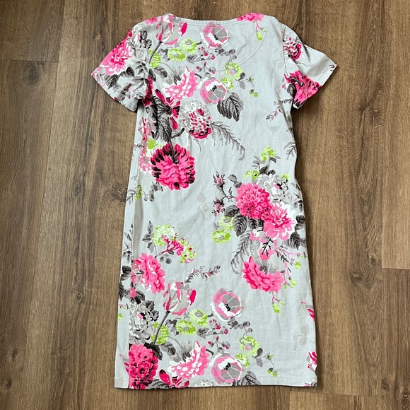 Joules Gray Floral Knit Short Sleeve Dress Sz 2 - Picture 5 of 8